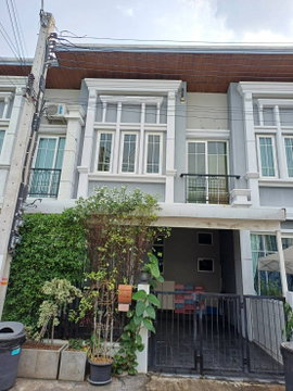 #ขายทาวน์โฮม 2 ชั้น สไตล์อังกฤษ(เซนต์พอล)  โครงการ : โกลเด้นทาวน์ สุขุมวิท-สถานีรถไฟฟ้าแบริ่ง 