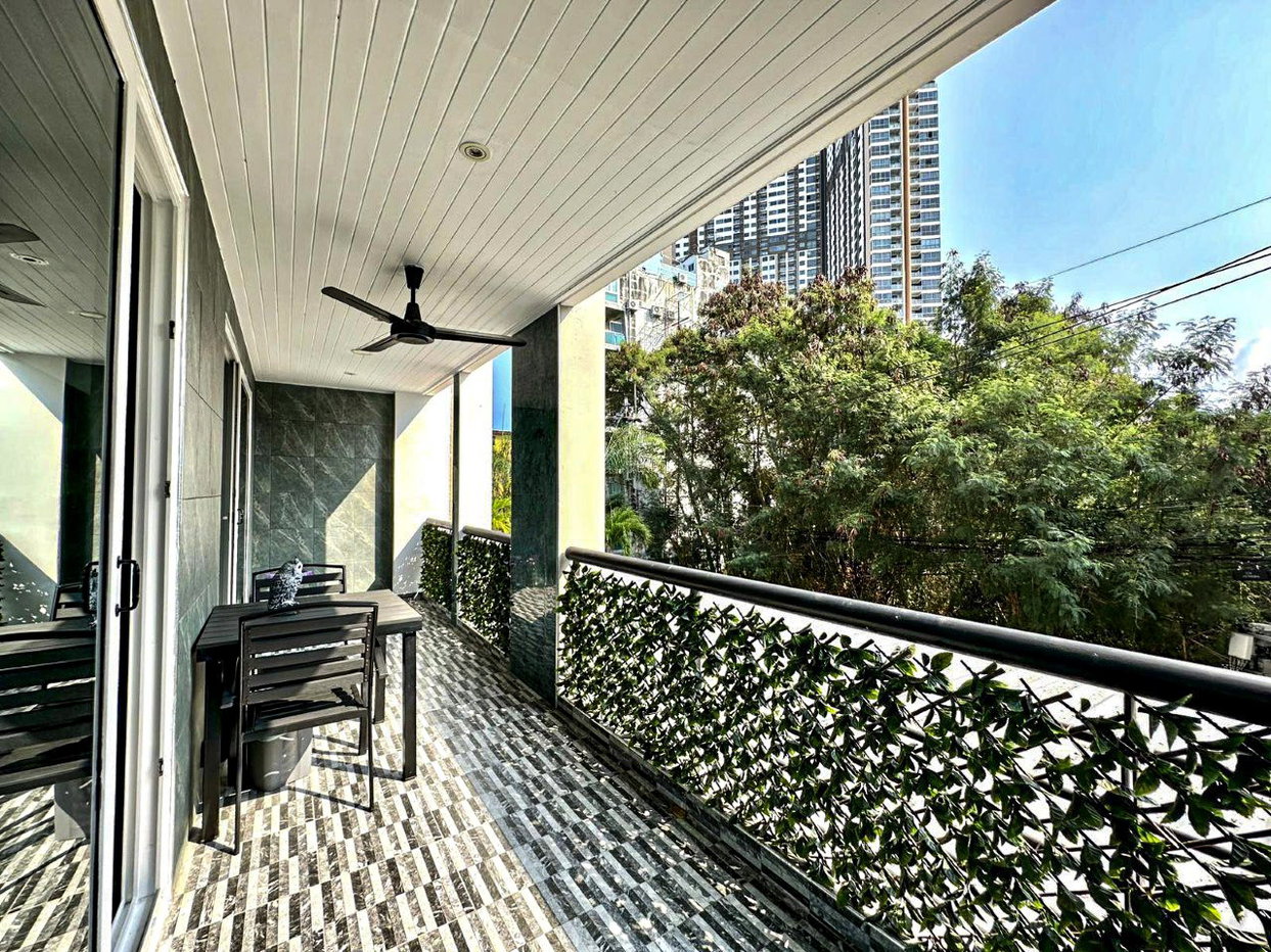 รูป 2 Bedroom Condo for Sale at Regent Pratamnak Pattaya - รูปที่ 10/14