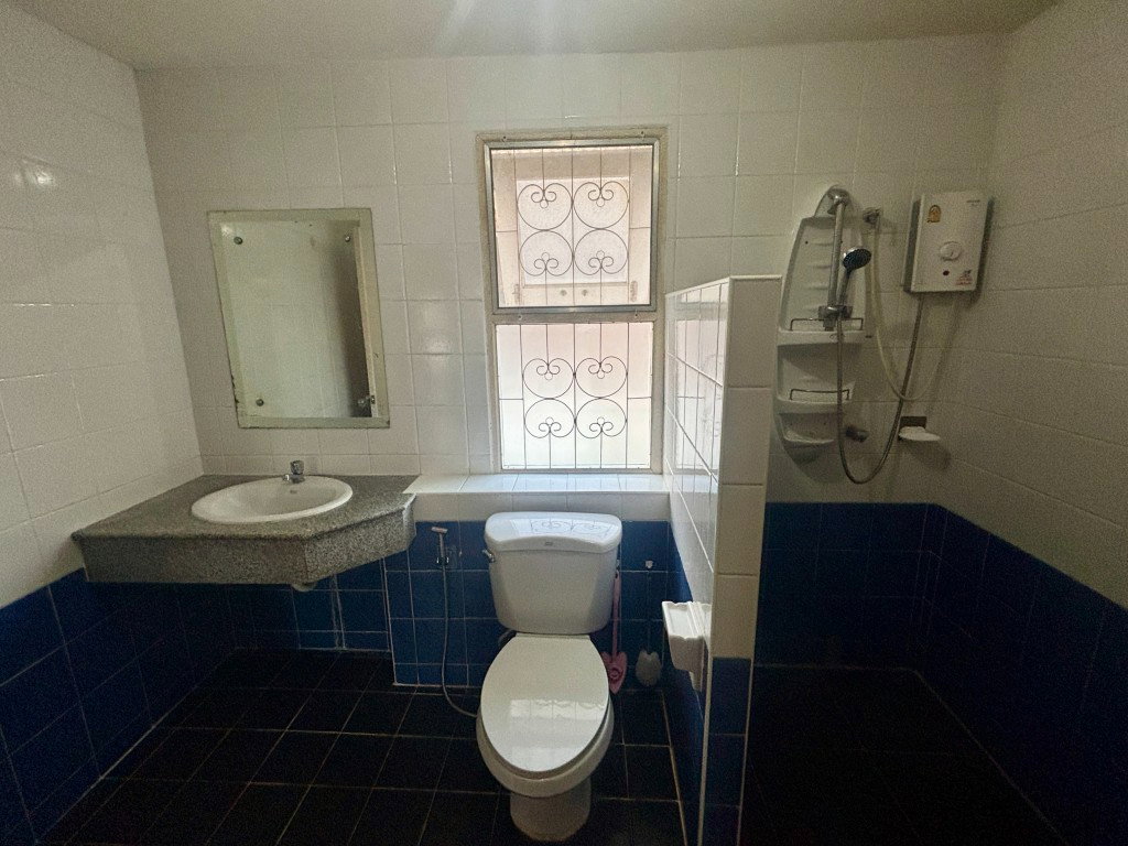 picture 2 storey house for rent in Rayong city - 7/7