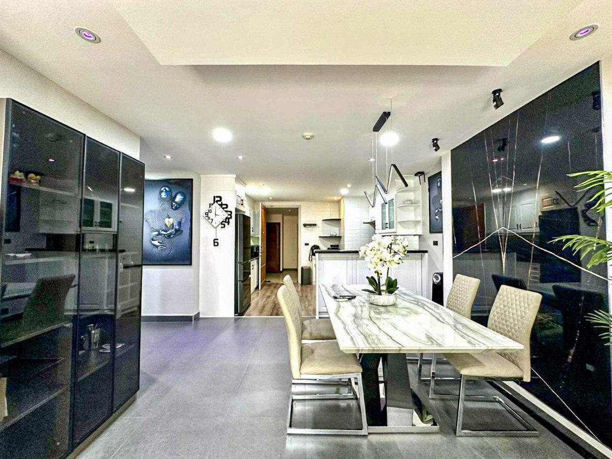 รูป 2 Bedroom Condo for Sale at Regent Pratamnak Pattaya - รูปที่ 4/14