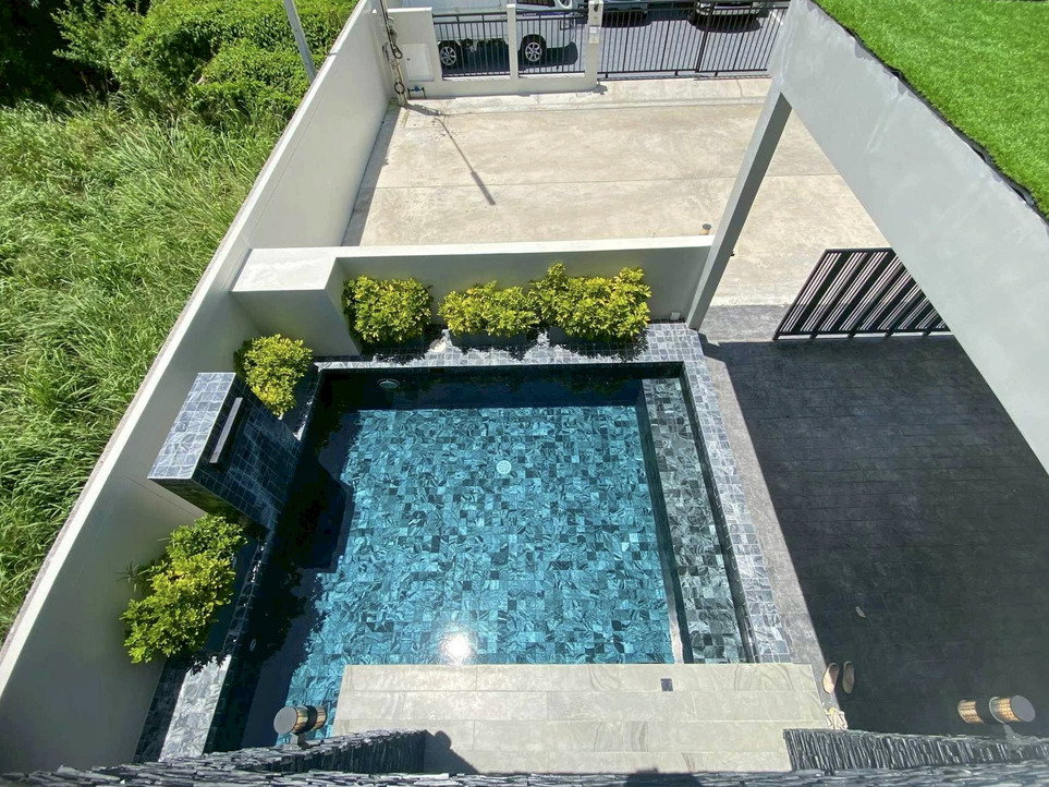 รูป 3 Bedroom Pool Villa for Sale in East Pattaya - รูปที่ 2/17