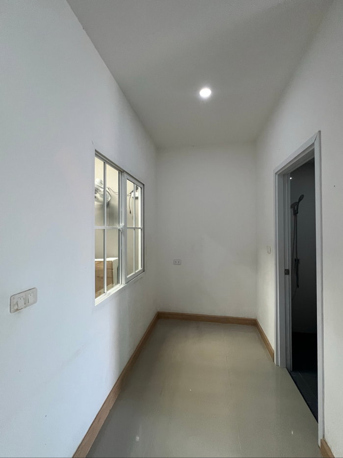 picture Q Distric Westgate , Low price and included fee - 23/32