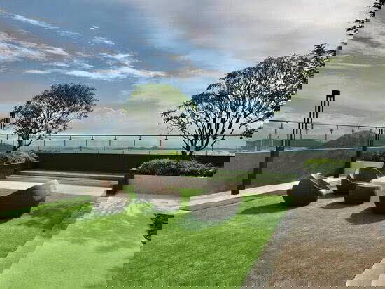 picture Sell Nothing Hill Sriracha 2.29 M. - 18/20