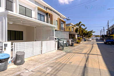 Townhouses for sale Bangkok : 📌 For Sell Town house THE CONNECT SUANLUANG - ONNUT 2-story 3 bedroom 2 bathroom