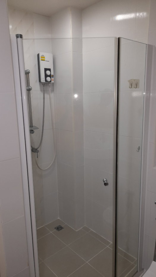 picture Condo J (Sky Resort) 31 sq.m.  pool view with washing machine - 11/16
