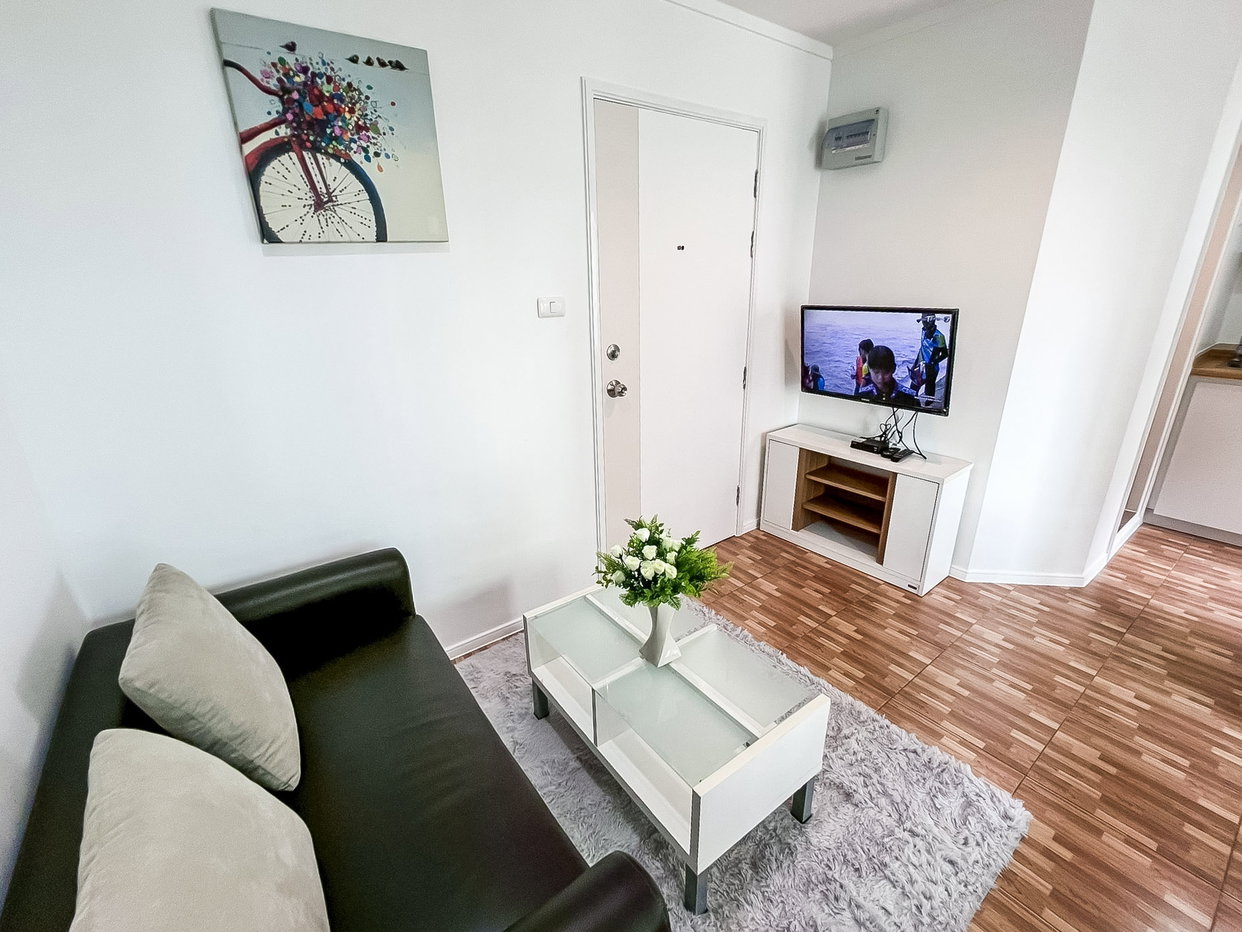รูป Condo for Sale Lumpini Ville Naklua Wongamat Studio High Floor - รูปที่ 2/12