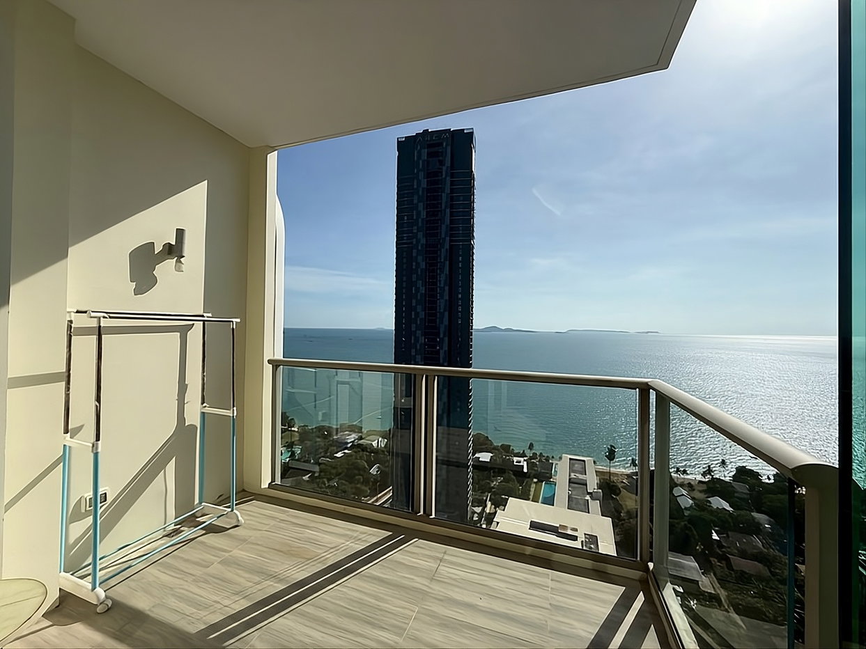 picture 1 Bedroom Condo for Sale at The Riviera Wongamat Pattaya - 6/9