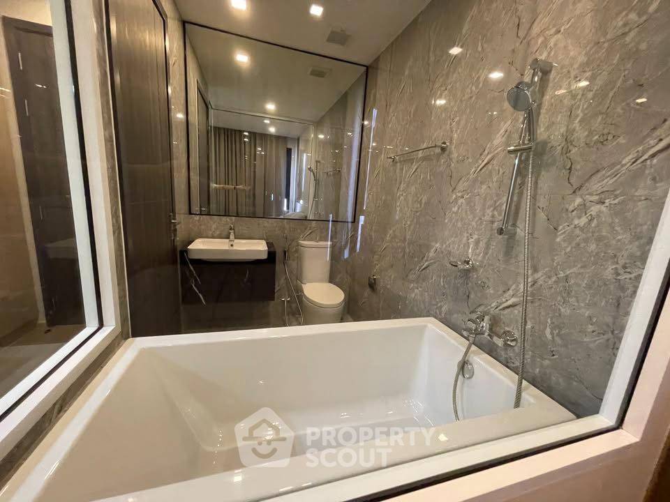 picture 2-BR Condo at Ashton Asoke near MRT Sukhumvit (ID 2684858) - 5/12