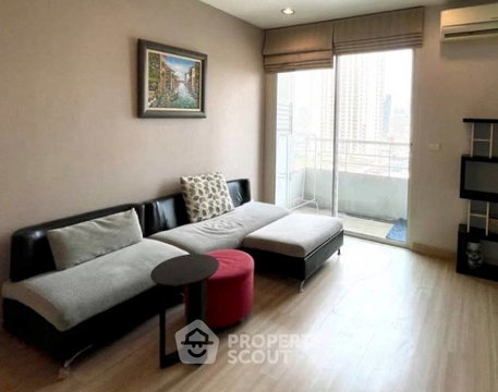 2-BR Condo at The Light House Sathorn–Chareonnakorn near BTS Krung Thon Buri (ID 2803577)