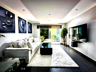 ขายคอนโด : 2 Bedroom Condo for Sale at Regent Pratamnak Pattaya