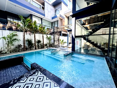 บ้านเดี่ยว บางละมุง ชลบุรี : Luxury Pool Villa for Sale Buakhao South Pattaya 6 Bedroom