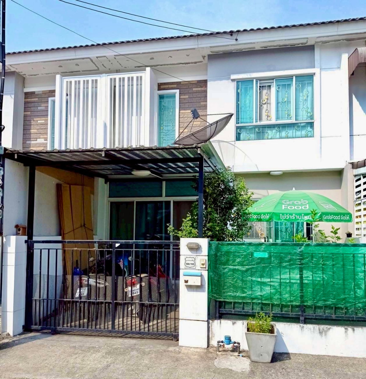 ขายทาวน์เฮาส์ 2 ชั้น พฤกษาวิลล์ 69 กาญจนา–ลาดปลาดุก ต่อเติมครบ ฟังก์ชันเยอะ ราคาคุ้ม เหมาะสำหรับอยู่อาศัย