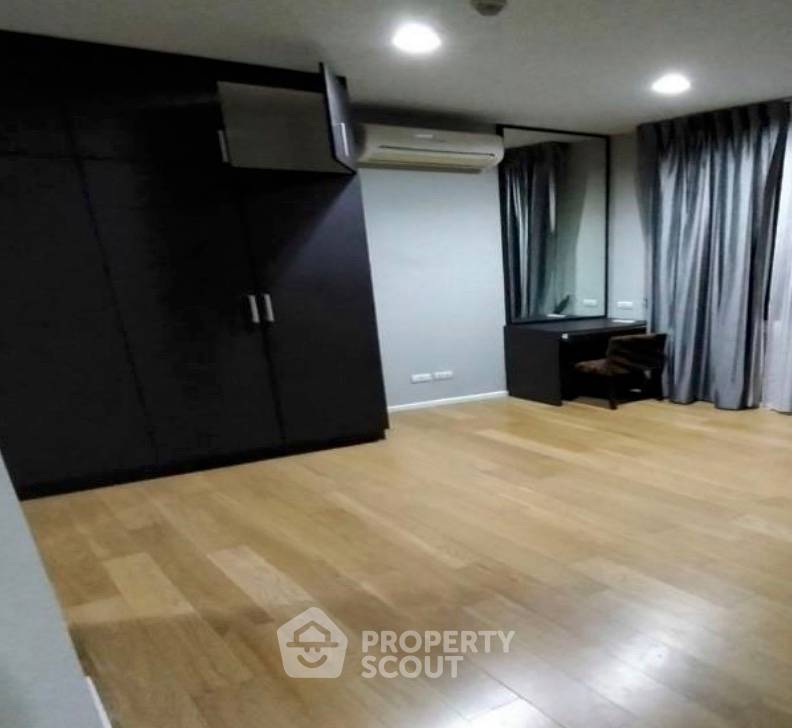 รูป คอนโด 2-ห้องนอน ที่ วิลล่า สิกขรา คอนโดมิเนียม ใกล้ พร้อมพงษ์ (ID 2802607) - รูปที่ 2/4