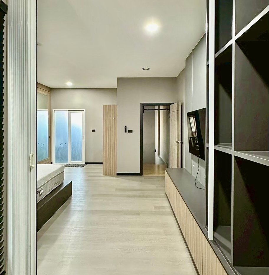 รูป ขายทาวน์โฮม 3 ชั้น บ้านกลางเมือง S-Sense พระราม 9 – ลาดพร้าว หลังมุม บ้านสวย รีโนเวทใหม่ทั้งหลัง ติดส่วนกลาง ใกล้โรงเรียนนานาชาติฝรั่งเศส - รูปที่ 41/45