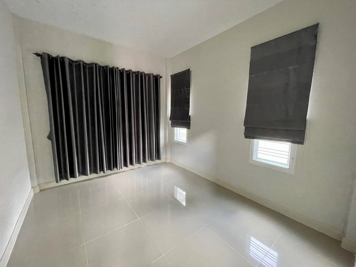 รูป ขายบ้านทาวน์โฮม 1 ชั้น 1.5XX ล้านบาท  กรอกยายชา จ.ระยอง  - รูปที่ 8/13