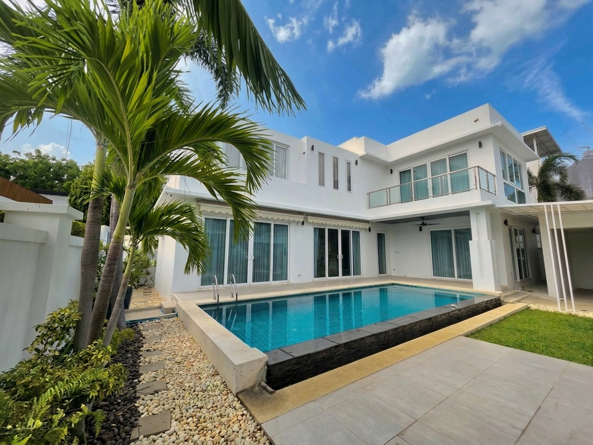 รูป 4 Bedroom Pool Villa for Sale in Jomtien Pattaya - รูปที่ 1/20