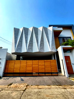 บ้านเดี่ยว เขตบางเขน : ✨✨✨บ้านสร้างเองดีไซน์โดดเด่น บนที่ดิน 109 ตร.ว. พื้นที่ใช้สอยใหญ่ถึง 444 ตร.ม.