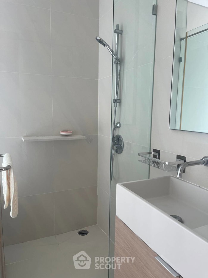 รูป คอนโด 2-ห้องนอน ที่ รีเฟล็คชั่น จอมเทียน บีช พัทยา ใกล้ เมืองพัทยา (ID 2087706) - รูปที่ 8/15