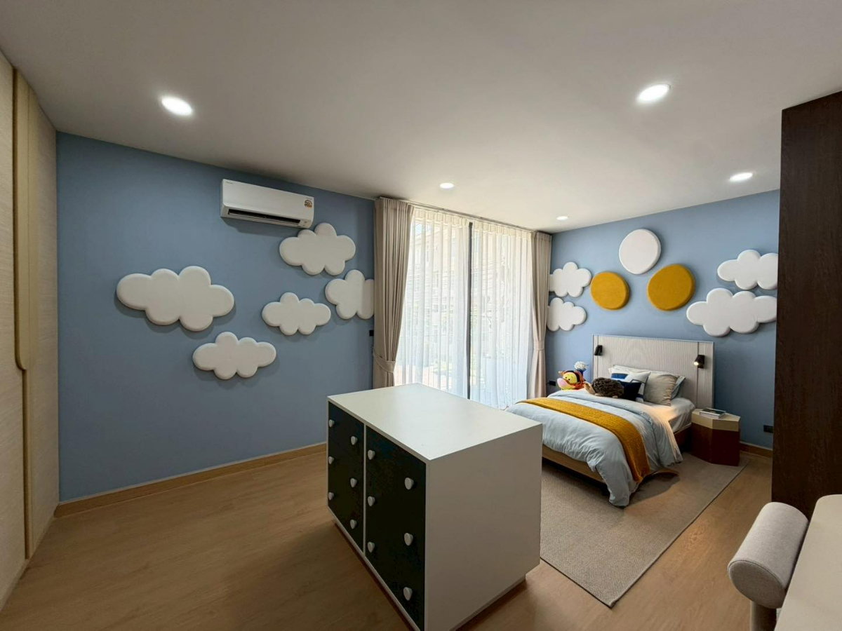 รูป ขายบ้านเดี่ยวพร้อมลิฟต์ส่วนตัว : หมู่บ้านปรีชา บียอนด์ รามคำแหง-กรุงเทพกรีฑา เนื้อที่ 66.6 ตารางวา 4 ห้องนอน 5 ห้องน้ำ - รูปที่ 21/22