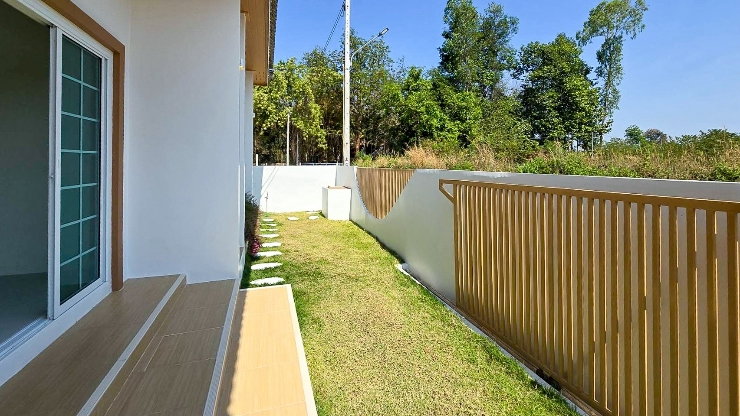 รูป จัดโปรแรง บ้านใหม่หนองกุง ขายเพียง 2.09 ล้าน ทำเลในเมือง ฟรีเฟอร์นิเจอร์ 50,000 บาท - รูปที่ 10/13