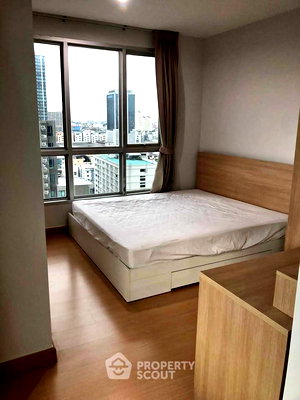 Condos for sale : 2-BR Condo at Life @ Ratchada-Huaikwang near MRT Sutthisan (ID 2784187)