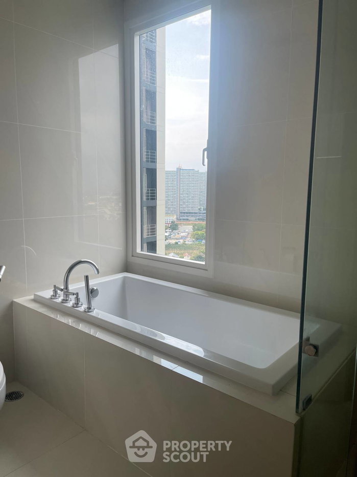 รูป คอนโด 2-ห้องนอน ที่ รีเฟล็คชั่น จอมเทียน บีช พัทยา ใกล้ เมืองพัทยา (ID 2087706) - รูปที่ 9/15