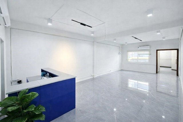 รูป ลด30-35% 21,999 B-M.จาก30,000 บาท ร้านทำผม BTSสะพานควาย 250ม. พร้อมที่จอดรถ สตูดิโอ 1 ห้องน้ำ 44 ตร.ม. ชั้น 4 BTSอารีย์ สะพานควาย - รูปที่ 2/8