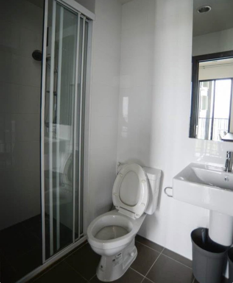 picture The Base Park East Sukhumvit 77  - 8/11