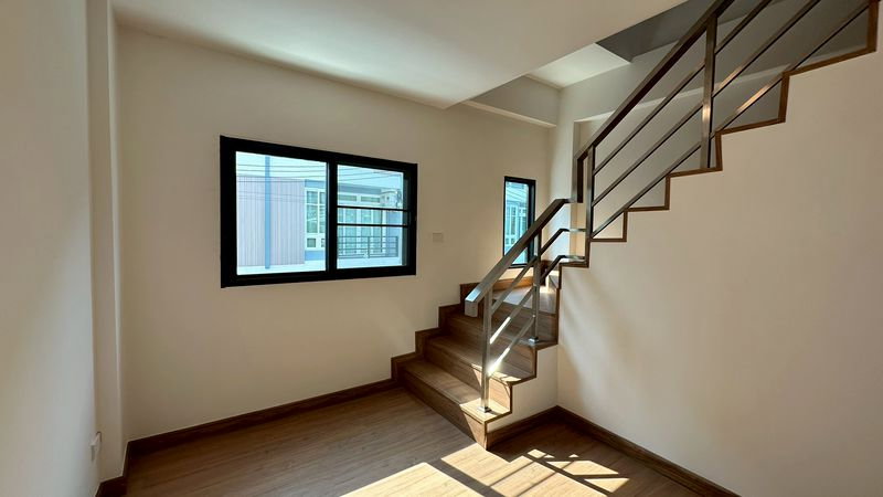 รูป ✨✨✨ขายทาวน์โฮมใหม่ 3 ชั้น ทำเลติวานนท์ ใกล้ MRT สายสีม่วง ประชาราษฏร์16/2 - รูปที่ 11/16