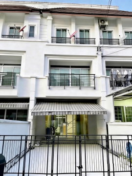 ขายทาวน์โฮม 3 ชั้น บ้านกลางเมือง เออบาเนี่ยน พระราม 9 – วงแหวน ทำเลกรุงเทพกรีฑา ใกล้ Airport Link ฟังก์ชันครบ ทำโฮมออฟฟิศได้ ราคาคุ้มค่า