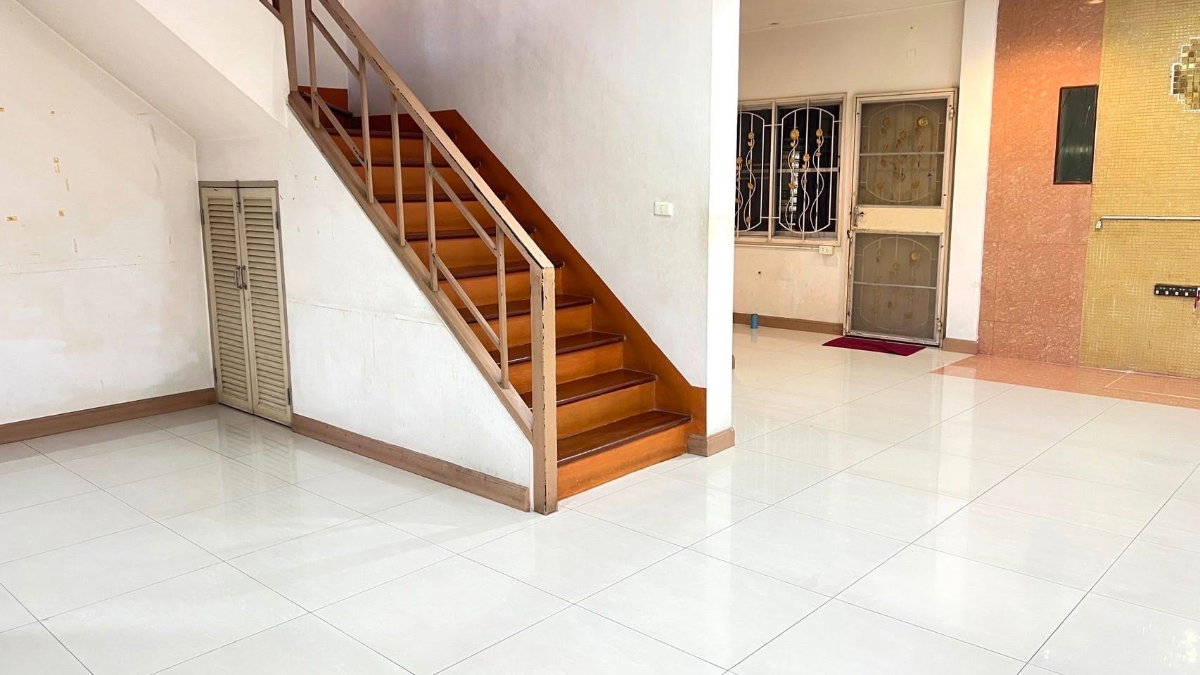 รูป ขายทาวน์โฮม 3 ชั้น สวยทำเลดี ติดถนนนวลจันทร์ Diamond Grand Ville (หมู่บ้านไดมอนด์แกรนด์วิลล์) ใกล้รถไฟฟ้าสายสีชมพู สถานี กม.6 - รูปที่ 16/22