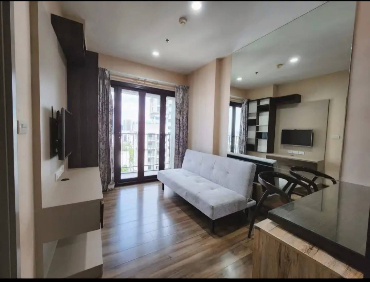 รูป ทีล สาทร-ตากสิน 1B1B ชั้น 10 ขนาด 35 ตร.ม. เช่า 16,000 บาท/เดือน Ready to move in - รูปที่ 2/4