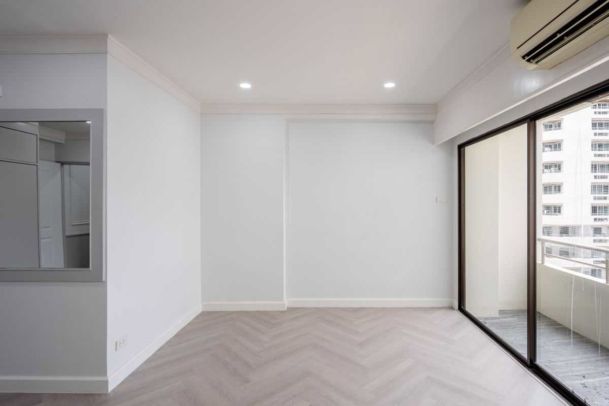 รูป ลดราคาพิเศษมาก ขายคอนโดรีโนเวทใหม่ 117 ตรม.ใกล้ BTS นานา 260 ม. “THE QUARTZ at Sukhumvit 6 (Saranjai Mansion)” เขตคลองเตย กรุงเทพ - รูปที่ 7/11