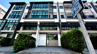 โฮมออฟฟิศ กรุงเทพมหานคร : 🏢ขายโฮมออฟฟิศ 3ชั้นครึ่ง บ้านใหม่ มือ 1   💛คาซ่า ดิว่า” สาทร-กัลปพฤกษ์📍 กำนันแม้น13 แยก18 