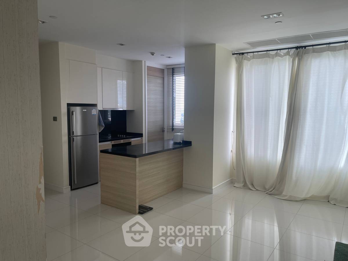 รูป คอนโด 2-ห้องนอน ที่ รีเฟล็คชั่น จอมเทียน บีช พัทยา ใกล้ เมืองพัทยา (ID 2087706) - รูปที่ 2/15