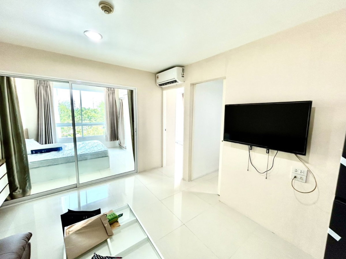 รูป ห้องใหม่เหมือนเพิ่งเปิดโครงการ ขายต่ำกว่าราคาประเมิน !! ขายคอนโด 2 ห้องนอน เพิ่งรีโนเวทเครื่องไฟฟ้าใหม่ทุกชิ้น เดอะกั๊มคอนโดมิเนียม H  - รูปที่ 2/14