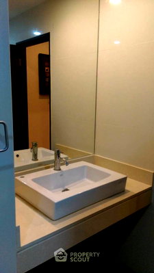 Condos for rent : Great Value 1-BR The Rajdamri, 20th Floor, 100m To BTS Ratchadamri (ID 2805308)