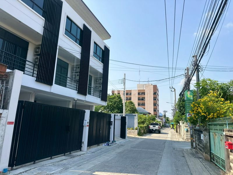 รูป ✨✨✨ขายทาวน์โฮมใหม่ 3 ชั้น ทำเลติวานนท์ ใกล้ MRT สายสีม่วง ประชาราษฏร์16/2 - รูปที่ 16/16