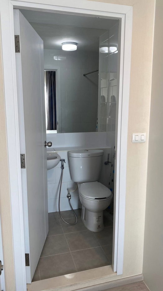 picture Plum Condo Central Station Phase 2 for rent ✨ Fully furnished - 8/9