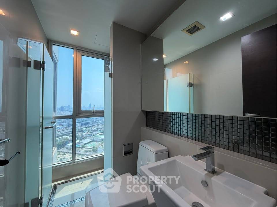 รูป คอนโด 2-ห้องนอน ที่ ริธึ่ม สาทร ใกล้ BTS สะพานตากสิน (ID 2805776) - รูปที่ 10/11
