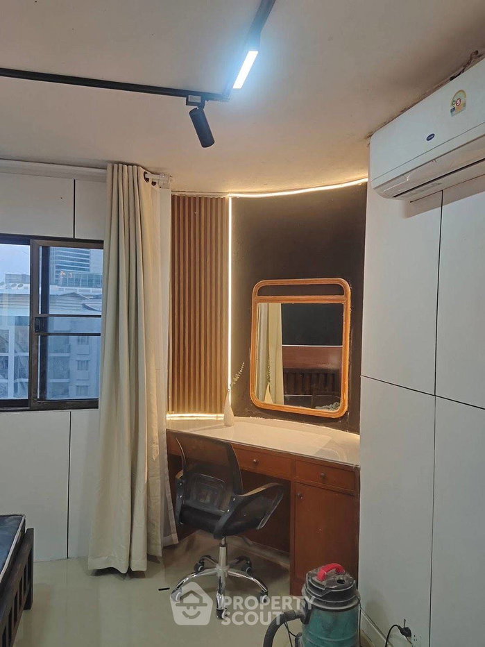 รูป คอนโด 2-ห้องนอน ที่ ศรีวรา แมนชั่น 2 ใกล้ MRT ศูนย์วัฒนธรรมแห่งประเทศไทย (ID 2806530) - รูปที่ 10/14