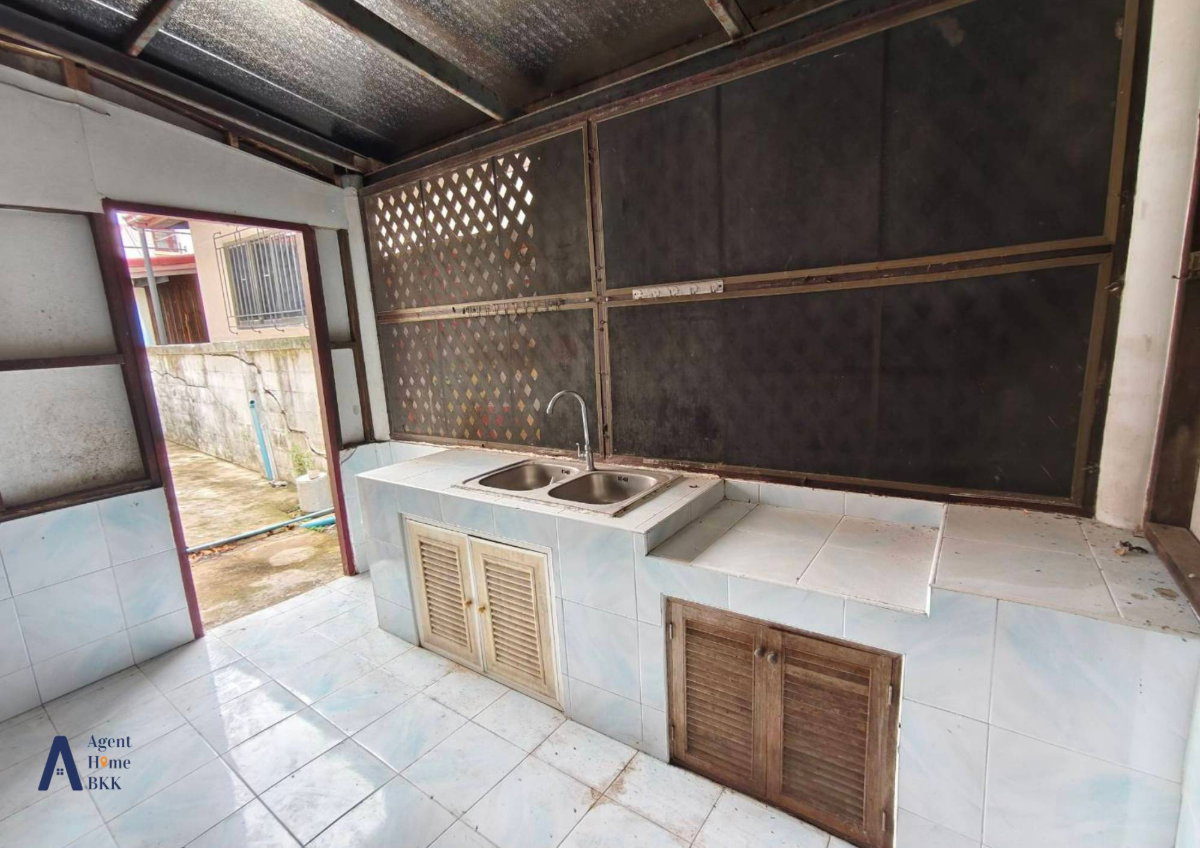 รูป ขายบ้านเดี่ยว Lake Garden Home ลาดกระบัง 2 ชั้น ทำเลดี ใกล้สนามบินสุวรรณภูมิ (Rt-01)  - รูปที่ 12/14