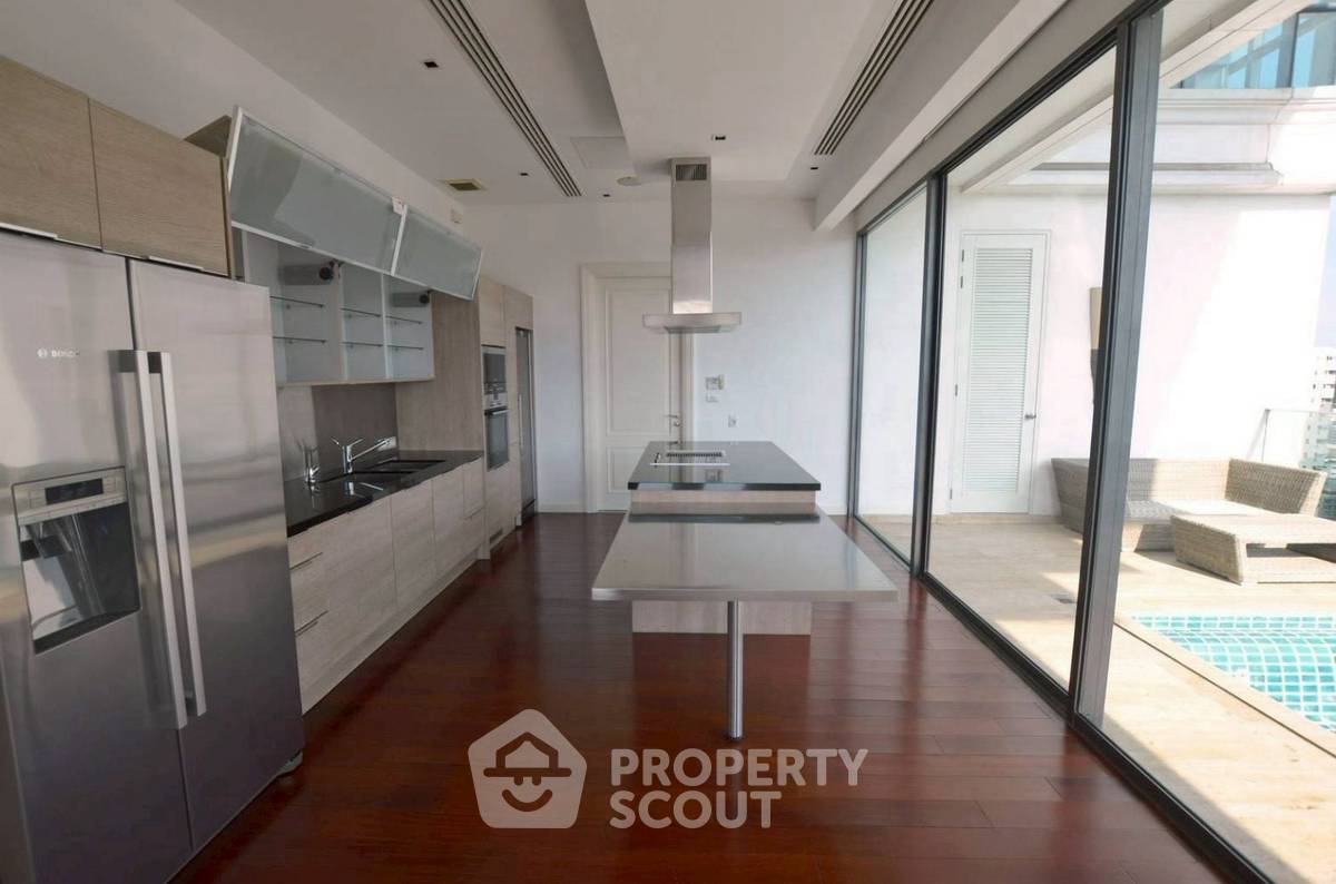 picture 3-BR Condo at Le Raffine Jambu Dvipa Sukhumvit 39 Condominium near BTS Phrom Phong (ID 2803159) - 6/11