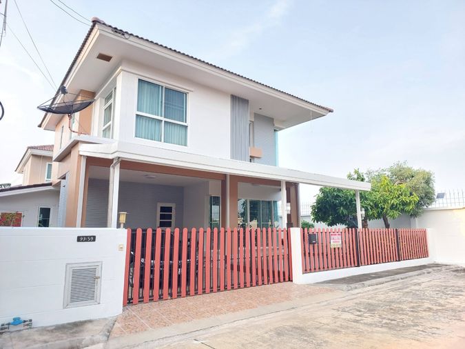 3-bed house for sale, 185 sqm, 67 sq wah, Baan Alicha Wongwan-Pracha Uthit