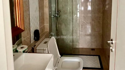 ขายคอนโด : 🛏️ 2 ห้องนอน - 🛁 2 ห้องน้ำ - 🏙️ Garden View - 🌏 ชื่อชาวต่างชาติ - 🏢 Empire Tower Jomtien - รหัส: EMPIR18