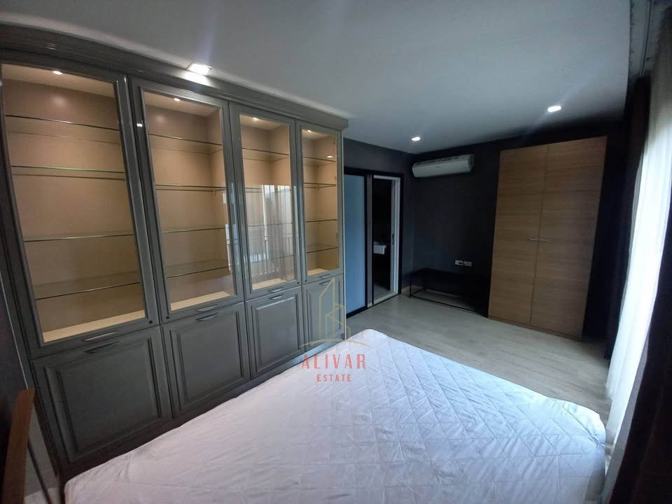 รูป RH041226 ให้เช่า ทาวน์โฮมใหม่ 3.5 ชั้น 3 ห้องนอน at Arden Pattanakarn ซอยพัฒนาการ 20  near Thonglor & Airport Rail Link - รูปที่ 9/17
