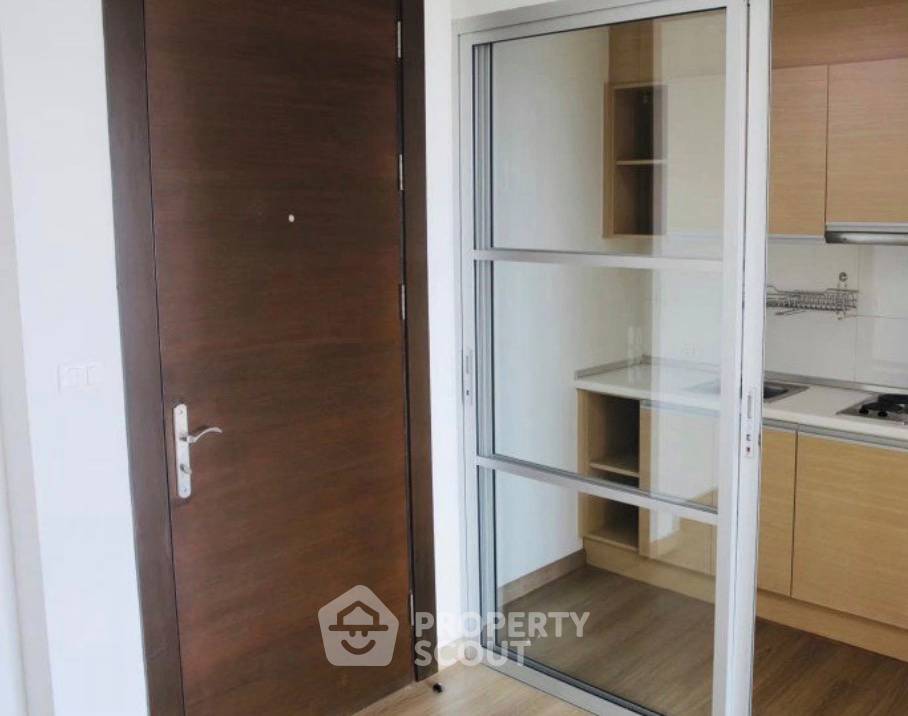 รูป คอนโด 1-ห้องนอน ที่ ริทึ่ม รางน้ำ ใกล้ BTS อนุสาวรีย์ชัยสมรภูมิ (ID 2805653) - รูปที่ 2/4