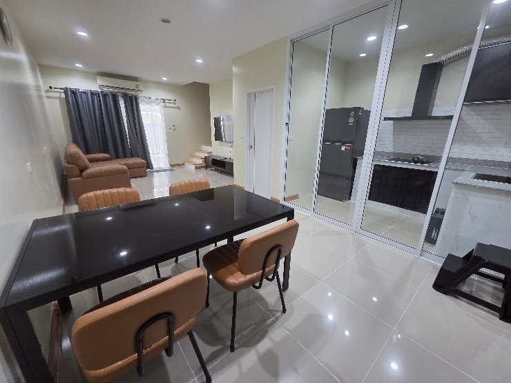 รูป 
ให้เช่าทาวโฮม 3 ชั้น วิลเลตซิตี้ พัฒนาการ 38 ขนาด 20 ตรว เพิ่งปรับปรุงใหม่ สภาพใหม่เอี่ยม 3นอน 3 น้ำ 2 ห้องนั่งเล่น - รูปที่ 5/25