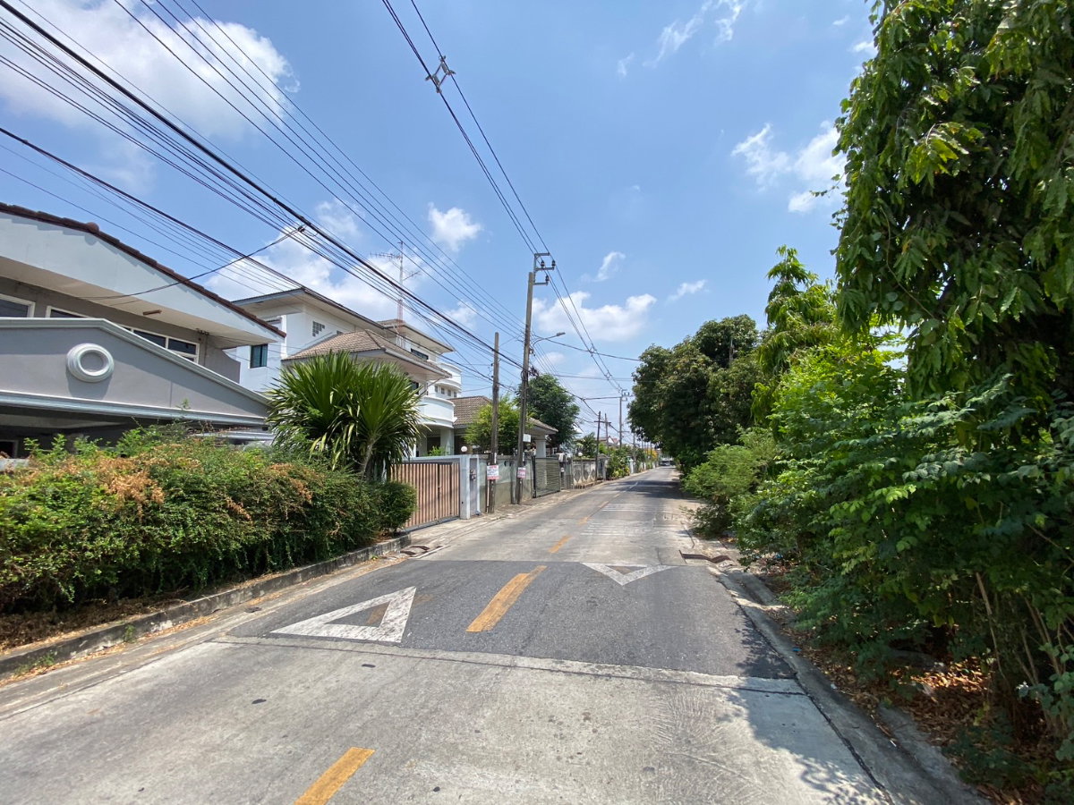 รูป ขายบ้านเดี่ยว 2 ชั้น อมรพันธ์ 9 เสนานิคม 1 ที่ดินใหญ่ 85 ตร.ว. รีโนเวทใหม่ ไม่มีค่าส่วนกลาง ใกล้ BTS เสนานิคม และ ม.เกษตรศาสตร์ - รูปที่ 40/40