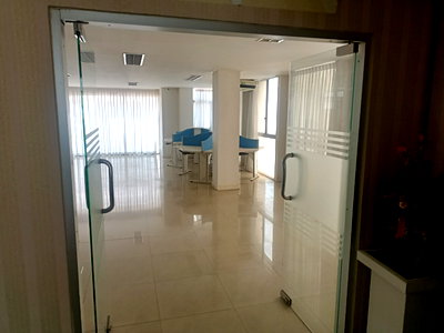 เช่าสำนักงาน ถนนวิภาวดีรังสิต : ให้เช่า ออฟฟิต ติดรถไฟฟ้าสถานีรัชดา สามารถจดบริษัทได้ ฟรีไฟ ฟรีน้ำ ฟรีที่จอดรถ พร้อมรปภ.ดูแล